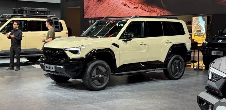 Представлен очередной &laquo;китайский Hummer&raquo; M-Hero&nbsp;M817: рама, полный привод, 686 л.с. и 1365 км на баке бензина за 302 тыс. юаней (3,35 млн рублей)